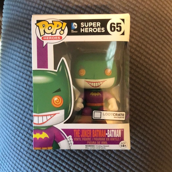 The Joker Pop Figure - Picture 1 of 6